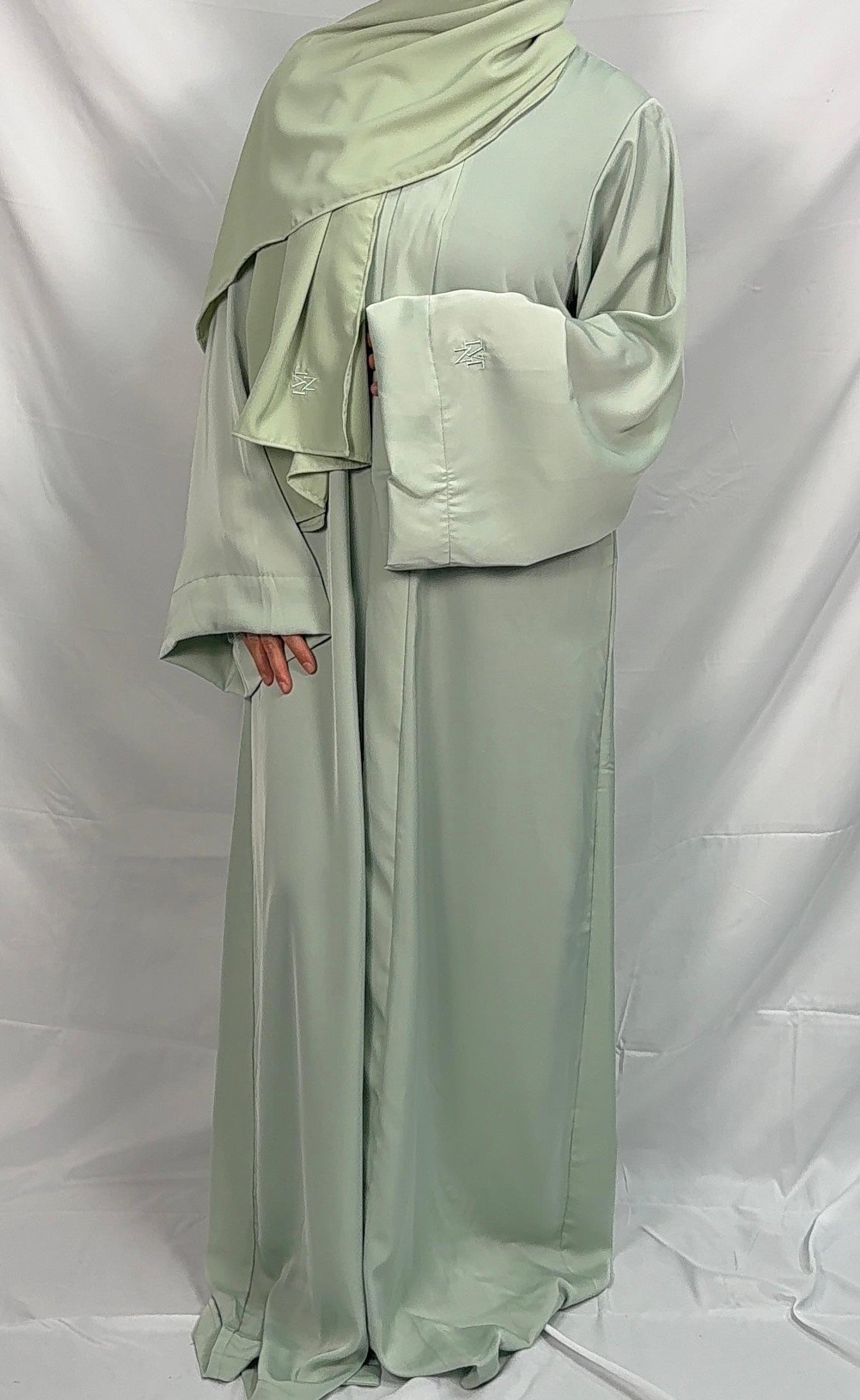 Levante Abaya